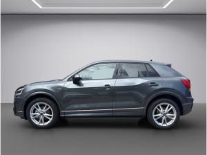 Audi Q2 S line 35 TFSI S tronic AHK