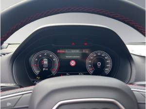 Audi Q2 S line 35 TFSI S tronic AHK