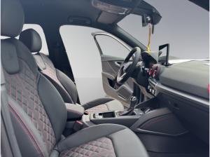 Audi Q2 S line 35 TFSI S tronic AHK