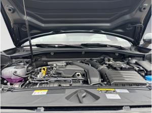 Audi Q2 S line 35 TFSI S tronic AHK