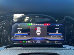 Volkswagen Golf VIII Variant 2.0 TSI R 4Motion DCC IQLight