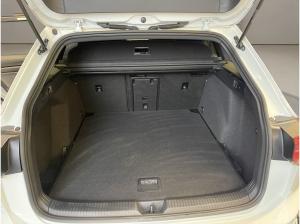 Volkswagen Golf VIII Variant 2.0 TSI R 4Motion DCC IQLight