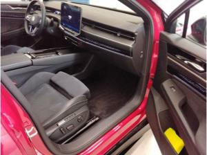 Volkswagen ID.7 Pro - Black-Style / Interieur Paket und Exterieur Paket Plus / 8-fach Bereift