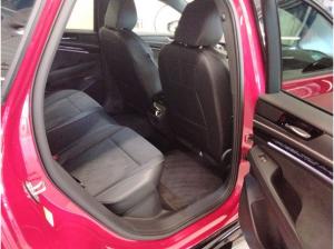 Volkswagen ID.7 Pro - Black-Style / Interieur Paket und Exterieur Paket Plus / 8-fach Bereift