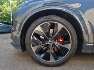 Audi SQ6 e-tron edition one AHK HuD PANO 5J.GAR.
