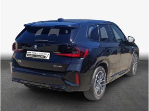 BMW iX1 xDrive30 M-Paket AHK LED H&K HeadUp