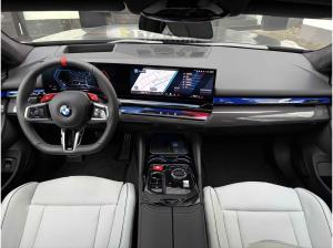 BMW M5 Touring Akrapovic H&R Yidos Alcantara Interiur