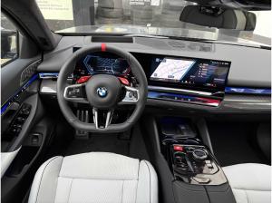 BMW M5 Touring Akrapovic H&R Yidos Alcantara Interiur