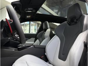 BMW M5 Touring Akrapovic H&R Yidos Alcantara Interiur
