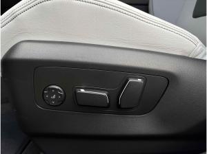BMW M5 Touring Akrapovic H&R Yidos Alcantara Interiur