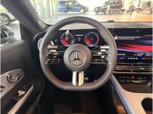 Mercedes-Benz CLA 200 Shooting Brake+Massage+360°Kam.+Panodach+KeyGo u.v.m.