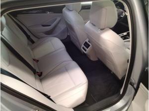 Volkswagen Passat Variant ELGANCE 2.0TDI DSG NP.65T AHK.LEDER.HEAD-UP.AREA-VIEW.