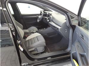 Volkswagen Golf VIII GTE BLACK STYLE 1.5eTSI DSG HYBRID ACC.5J-G.AHK.KAMERA.NAVI.HUD.PANO