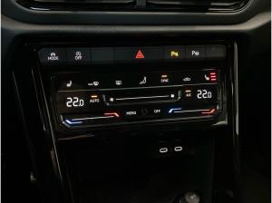 Volkswagen T-Roc Cabriolet R-LINE BLACK STYLE 1.5TSI DSG ACC.NAVI+VC.2xPDC.LED.APP-C.LKRD-HZG