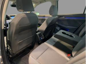 Volkswagen Golf VIII 2.0TDI DSG Active P-DACH NAVI KAMERA