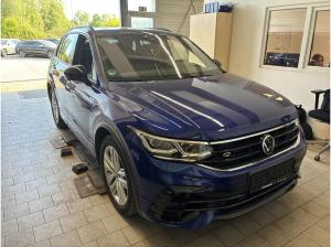 Volkswagen Tiguan R BLACK STYLE 2.0TSI AKRAPOVIC.AHK.AREA-VIEW.NAVI.PANO.HUD.HARMAN