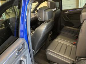 Volkswagen Tiguan R BLACK STYLE 2.0TSI AKRAPOVIC.AHK.AREA-VIEW.NAVI.PANO.HUD.HARMAN