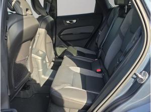 Volvo XC60 XC 60 T6 AWD Plus Black Edition+Standh+Licht-Pak