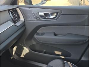 Volvo XC60 XC 60 T6 AWD Plus Black Edition+Standh+Licht-Pak