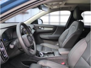 Volvo XC40 B4 (Benzin) Plus Dark 2WD Automatik Bluetooth