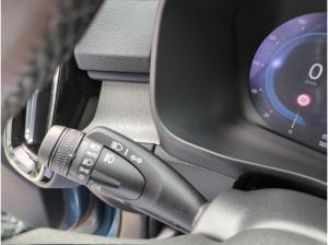 Volvo XC40 B4 (Benzin) Plus Dark 2WD Automatik Bluetooth