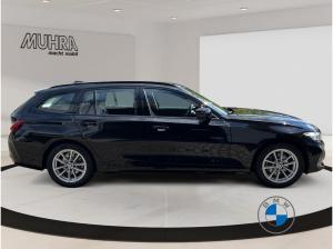 BMW 318 318i Touring  👉 AHK Driving/Parking Assistant LC+  👈