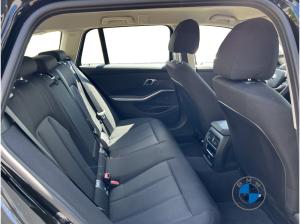 BMW 318 318i Touring  👉 AHK Driving/Parking Assistant LC+  👈