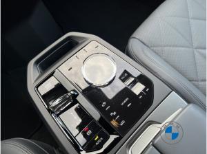 BMW ix iX M70 XDRIVE ⚡ 23" DA/PA Prof. AHK Luftfederung ⚡