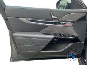 BMW i7 xDrive60 🔥 M Sport 20" Fond TV Lounge Seating 🔥