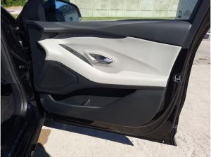 Ford Explorer RWD Premium 77 KWH ACC 20 Zoll Räder