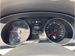 Volkswagen Passat Variant R-LINE 2.0TDI 4M DSG MATRIX.AHK.LEDER.KAMERA.NAVI.SHZG