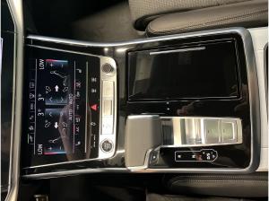 Audi Q8 SUV TFSI e quattro tiptronic S line business