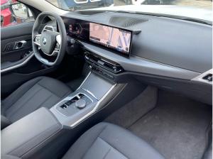 BMW 318 i Touring || AHK Keyless ACC 360° Head-Up