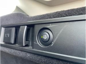BMW 318 i Touring || AHK Keyless ACC 360° Head-Up
