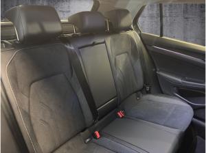 Volkswagen Golf 1,5 l eTSI DSG Style AHK+Massage+Climatronic+Kamera+ACC