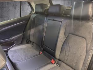 Volkswagen Golf 1,5 l eTSI DSG Style AHK+Massage+Climatronic+Kamera+ACC