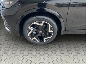 Volkswagen Tiguan 1.5 eTSI DSG R-Line AHK+Climatronic+Kamera