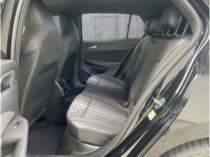 Volkswagen Golf 1,5 l eTSI DSG R-Line AHK+Climatronic+LED+SHZ+Kamera