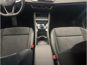 Volkswagen Tiguan 1,5 l eTSI DSG Elegance AHK+Climatronic+IQ.Drive+Navi+Kamera