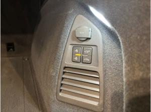 Volkswagen Touareg 3.0TDI R-Line 4x4 STHZG LUFT AHK HUD