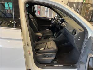 Volkswagen Tiguan 2.0 TSI DSG R / LEDER AHK WINTERRÄDER