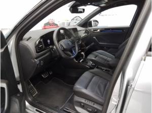 Volkswagen T-Roc 2.0 TSI DSG R / AKRAPOVIC LEDER AHK PANO WINTERRÄDER GARANTIE
