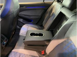 Volkswagen Golf VIII R 2.0TSI DSG 4x4 NAVI PDC LED+