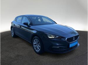 Seat Leon 1.5 eTSI Road Edition DSG ACC Kamera Navi