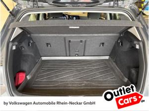 Volkswagen Golf VIII 2.0 TDI Life Navi AHK LED UVM