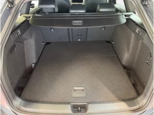Volkswagen Golf Variant R-Line 1,5 l eTSI OPF (150 P