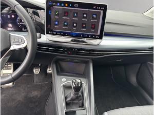 Volkswagen Golf VIII 1.5 TSI Life AHK+NAVI+ACC+LED