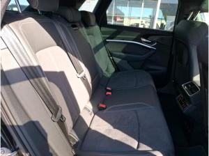 Audi Q8 e-tron 55 e-tron quattro S line ❗️Anschlussgarantie❗️