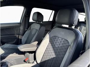 Volkswagen Tiguan Allspace R-Line 7-DSG 4Motion AHK NAVI SH