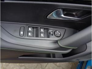 Peugeot 2008 GT Exclusive Hybrid 145 e-DSC6 Allwetterreifen, Alcantara inkl. Sitzheizung